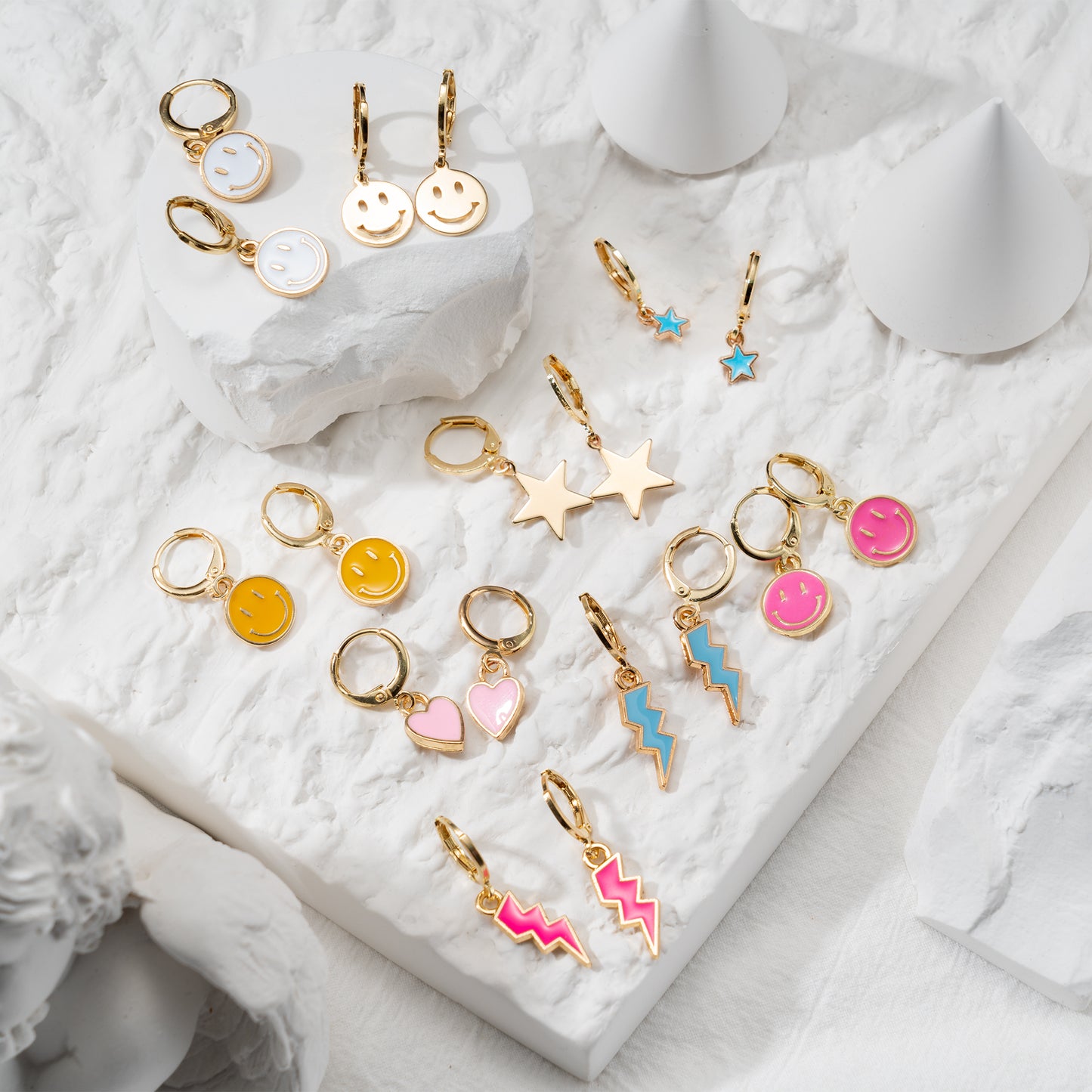 LieToi 9 Pairs Preppy Earrings Pack with Colorful Happy Smile Lightning Bolt Heart Star Charms Pendants Gold Small Huggie Hoop Dangle Earrings Trendy Y2K Preppy Jewelry Gifts for Teen Girls Women